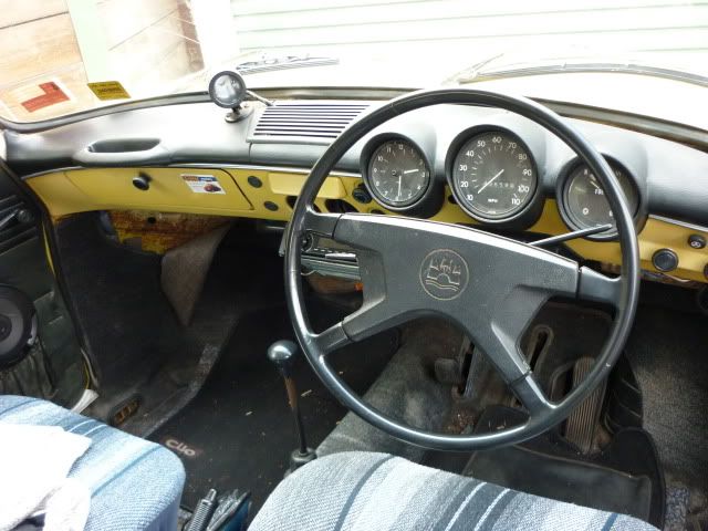 http://i386.photobucket.com/albums/oo304/waveman1500/1973%20VW%20Type%203%20Squareback/P1000749.jpg