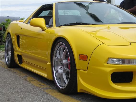 http://i386.photobucket.com/albums/oo306/caltobias/nsx.jpg