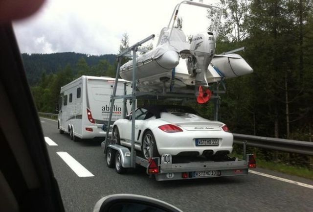  photo the_strangest_sights_witnessed_in_traffic_640_33.jpg