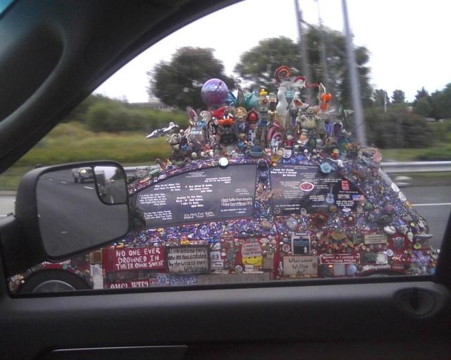  photo the_strangest_sights_witnessed_in_traffic_640_42.jpg