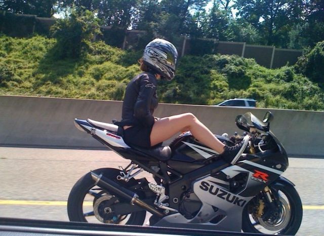  photo the_strangest_sights_witnessed_in_traffic_640_72.jpg