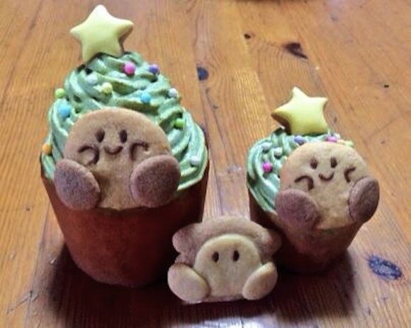  photo kirby-christmas-cupcakes.jpg