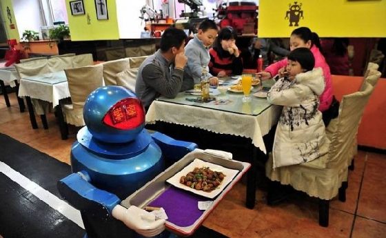  photo robot-restaurant-32-600x370.jpg