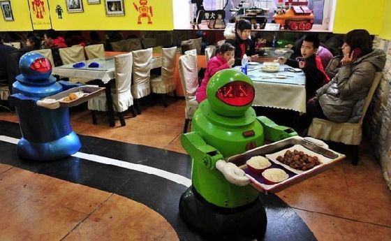 photo robot-restaurant-56-600x370.jpg