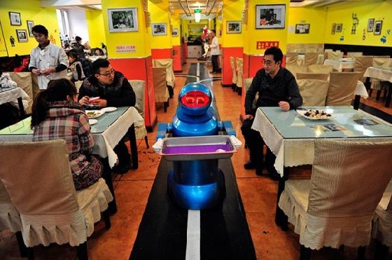  photo robot-restaurant-63-600x398.jpg