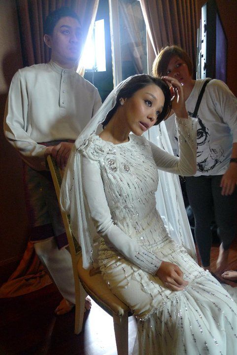 E News Asia Host Marion Caunter Wedding Photos plus reception dekat