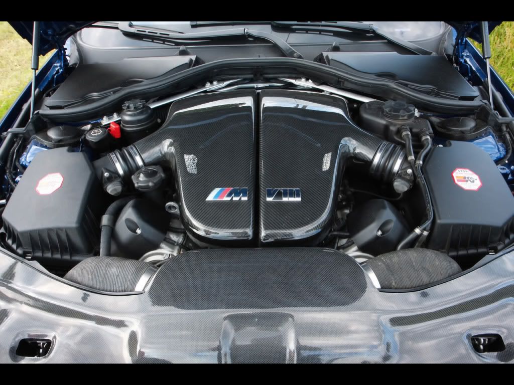 2010-Manhart-Racing-BMW-M3-V10-Engine-1280x960.jpg