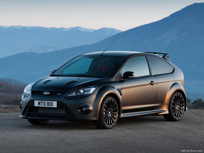 Ford-Focus_RS500_2011_800x600_wallpaper_01.jpg