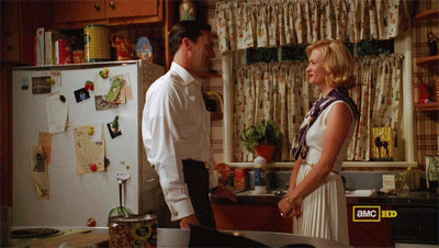 photo madmen_betty-dance.gif