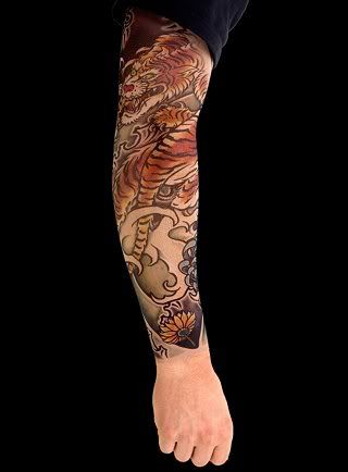 102819-yakuza-tattoo-sleeves-aermel.jpg