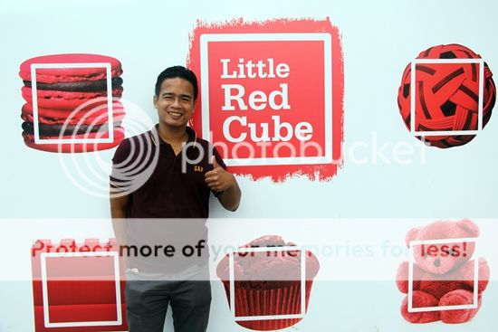 little red cube
