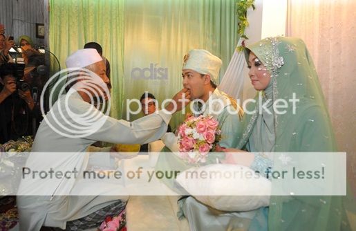 gambar perkahwinan ahmad fedtri yahya